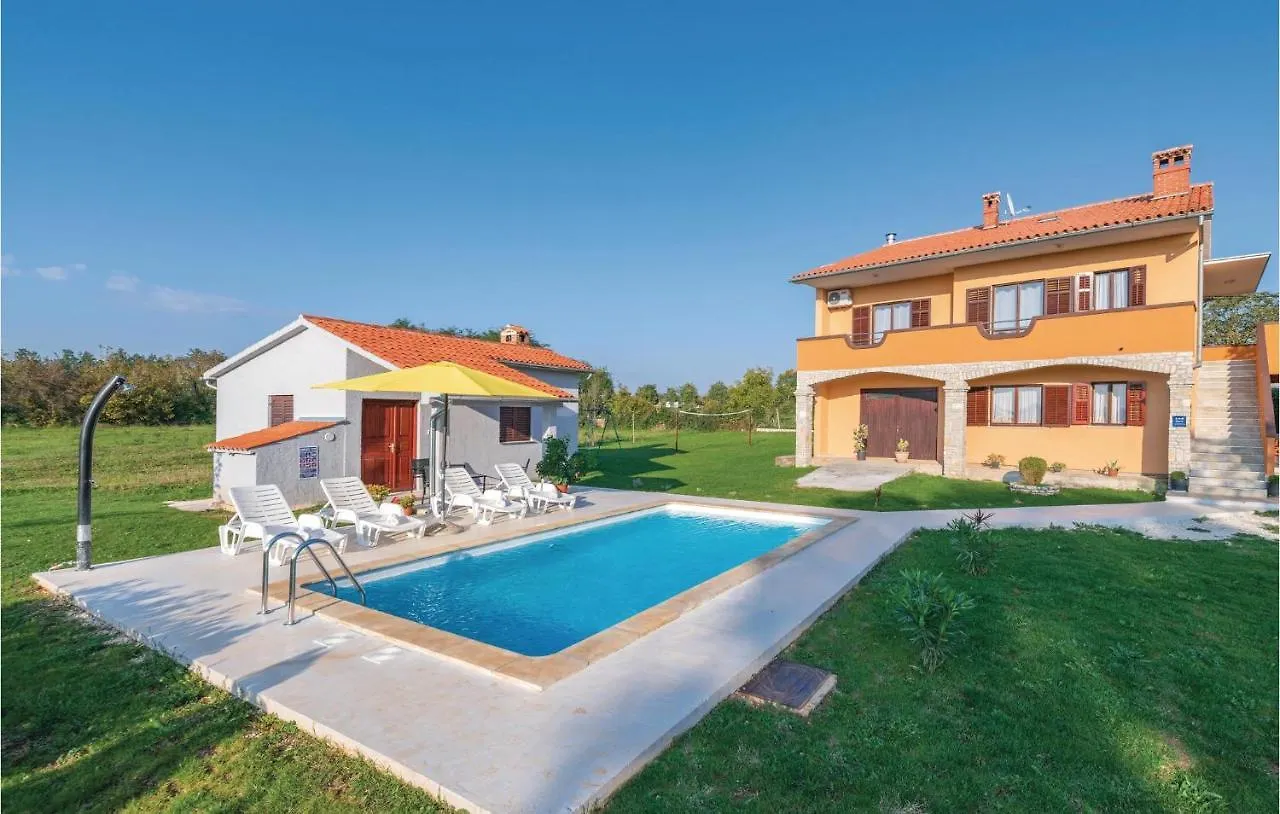3 Bedroom Pet Friendly Home In Barban Croatia