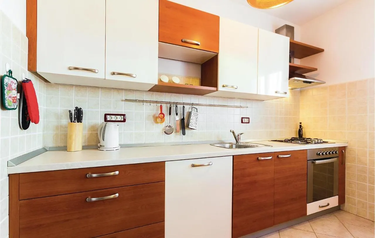 Vikendica 3 Bedroom Pet Friendly Home In Barban Croatia